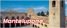 La piazza - salotto di Montelupone