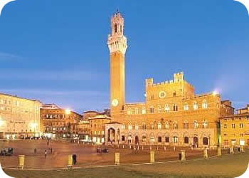 Siena : Piazza del campo